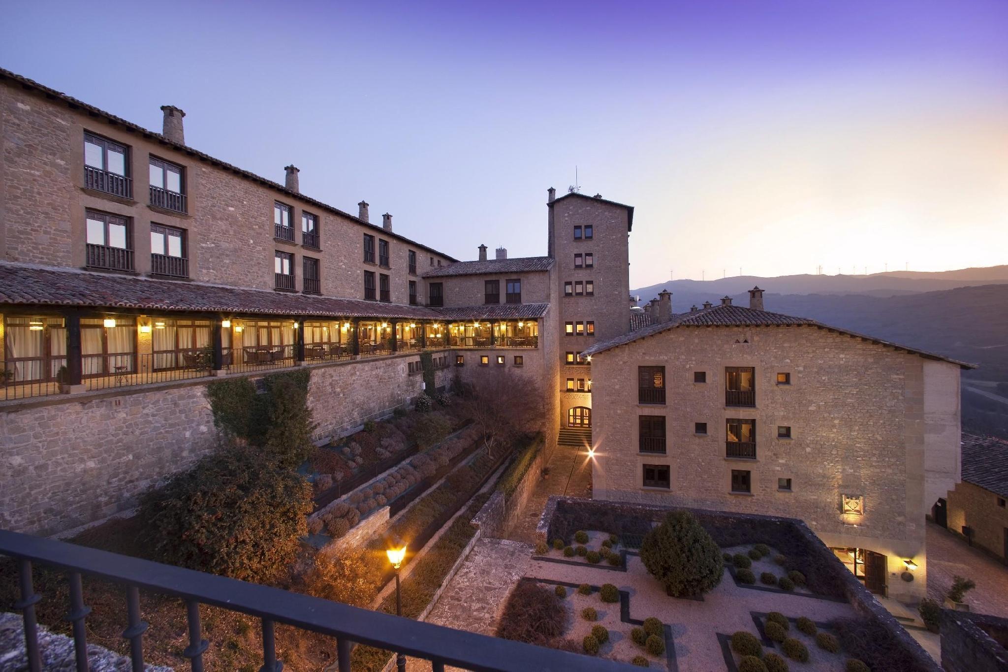 Parador De Santiago - Hostal Reis Catolicos Santiago de Compostela Kültér fotó