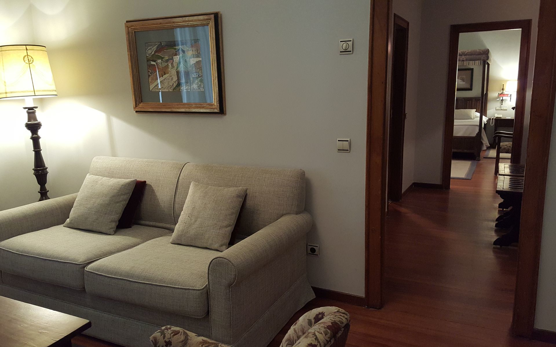 Parador De Santiago - Hostal Reis Catolicos Santiago de Compostela Kültér fotó A suite at the hotel